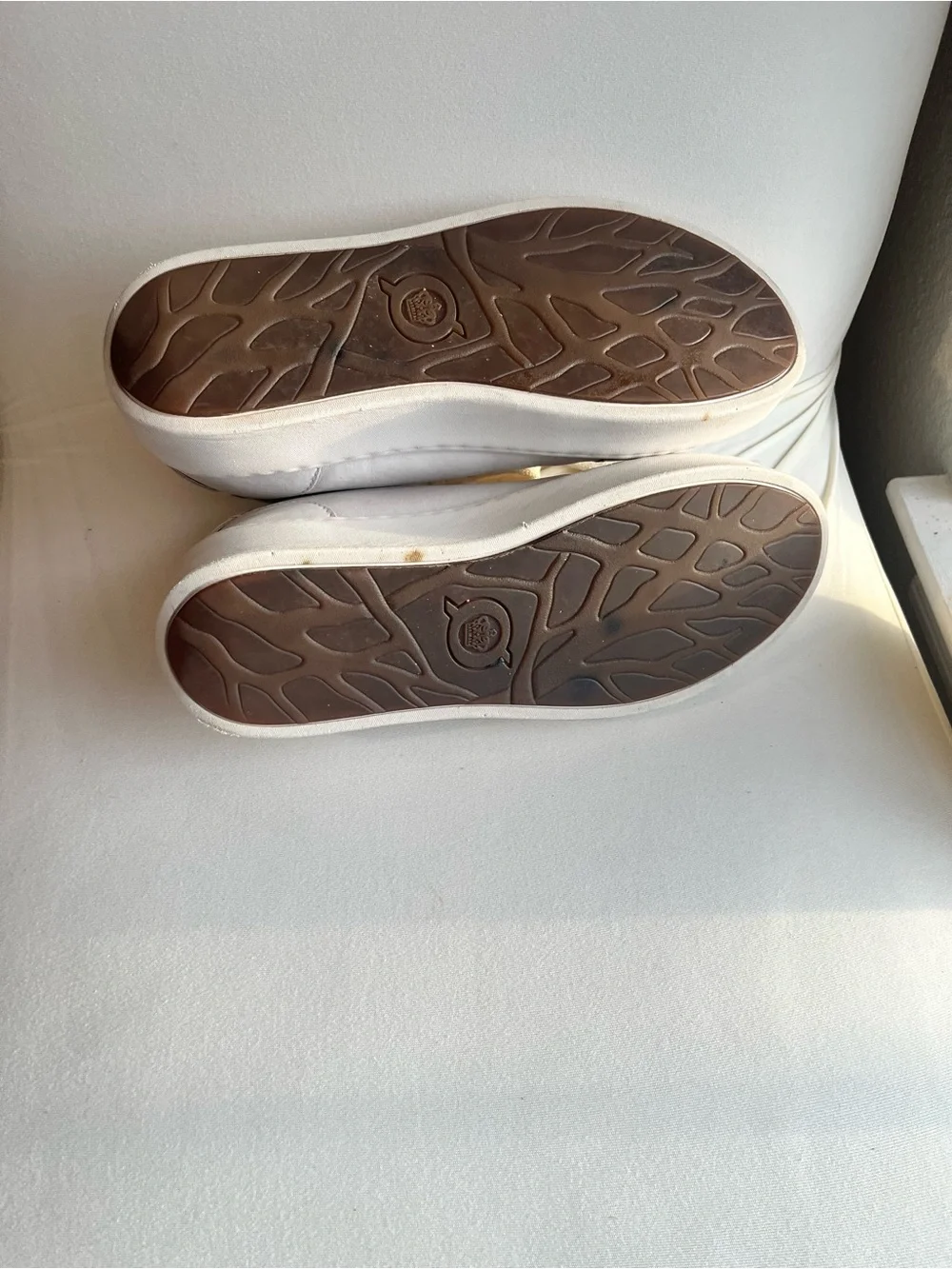 Born White‎ Leather Low-Top Sneakers